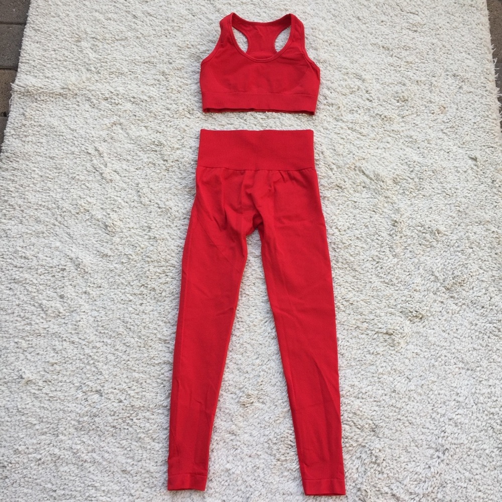 NEW! Sports Bra and High Waist Leggings